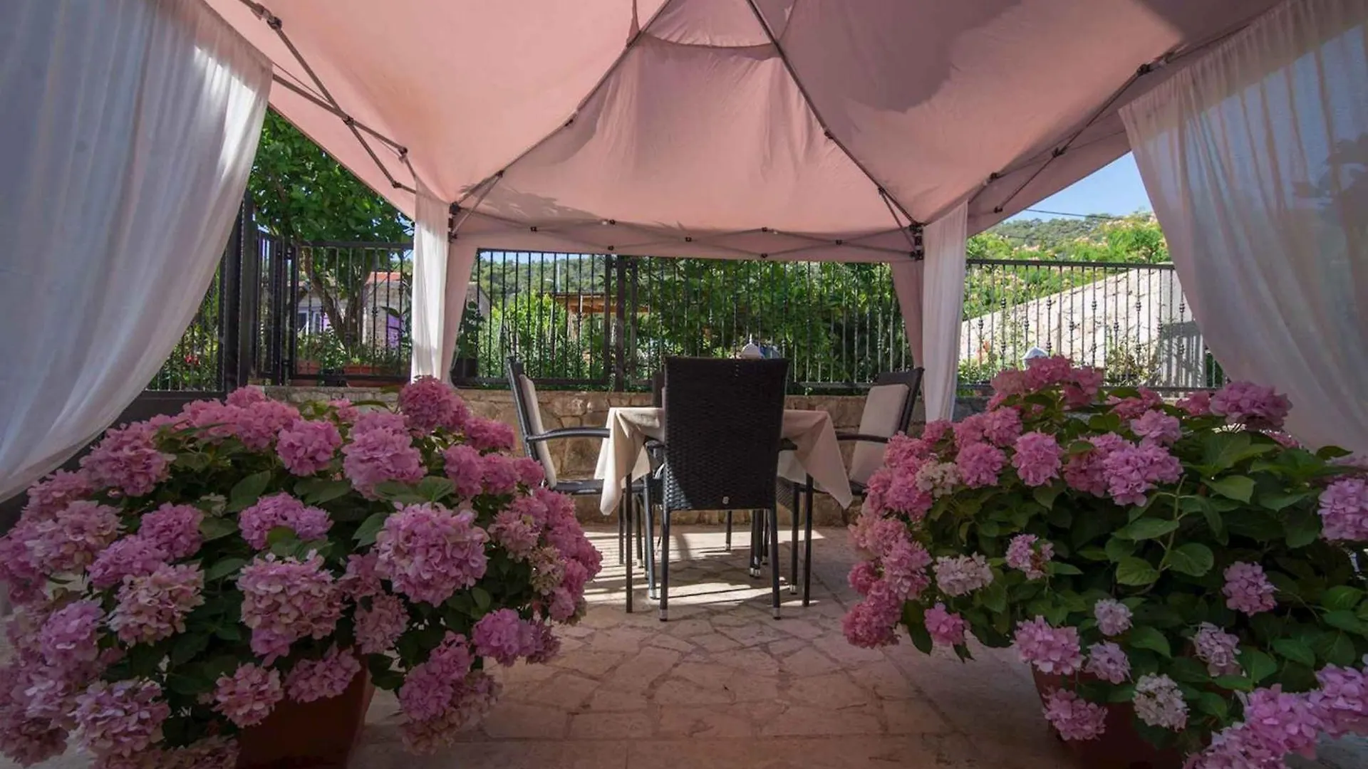 Apartment In Veli Losinj 26456