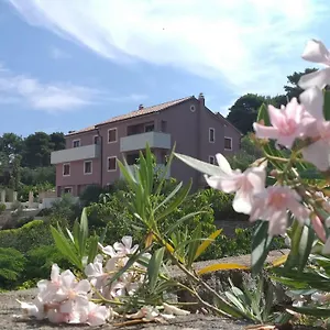 Apartman Amaryllis Residence, Diana & Deluxe With Shared Kitchen, Veli Losinj